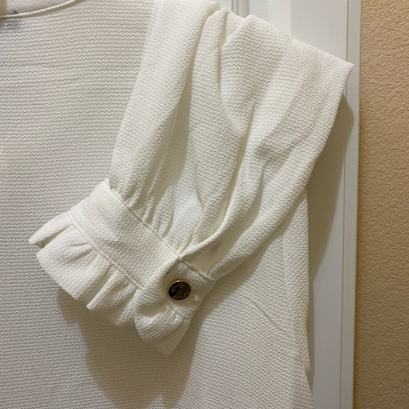 Pretty off white blouse by Tommy Hilfiger size L $35 - Picture 3 of 3